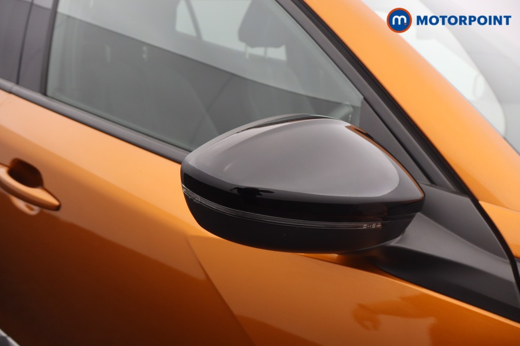 Peugeot 2008 Allure Premium-Plus Manual Petrol SUV - Stock Number (1664048) - 23rd supplementary image