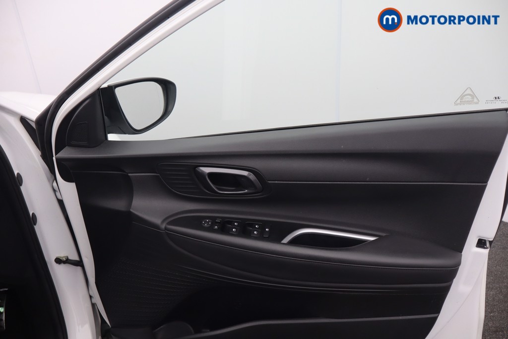 Hyundai Bayon Premium Automatic Petrol SUV - Stock Number (1664083) - 9th supplementary image