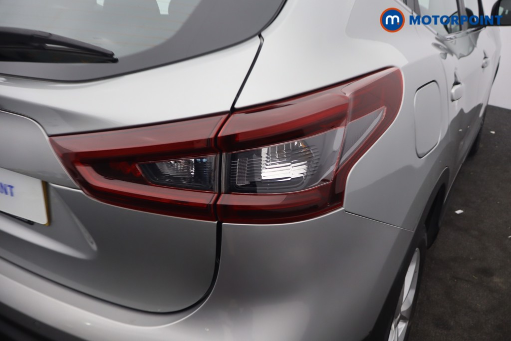 Nissan Qashqai Acenta Premium Manual Petrol SUV - Stock Number (1664984) - 3rd supplementary image