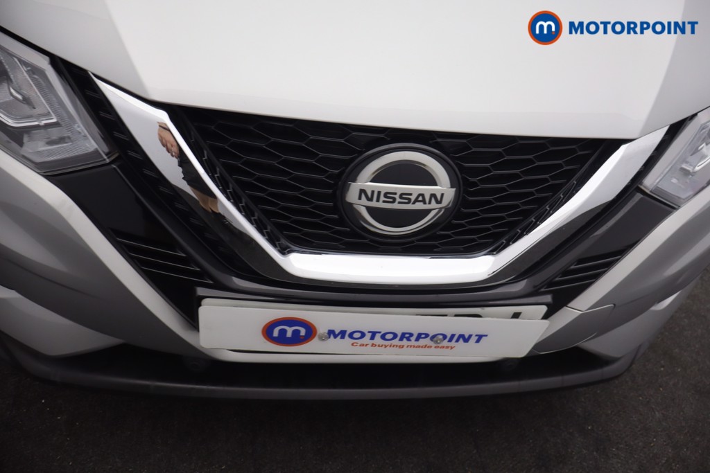 Nissan Qashqai Acenta Premium Manual Petrol SUV - Stock Number (1664984) - 24th supplementary image
