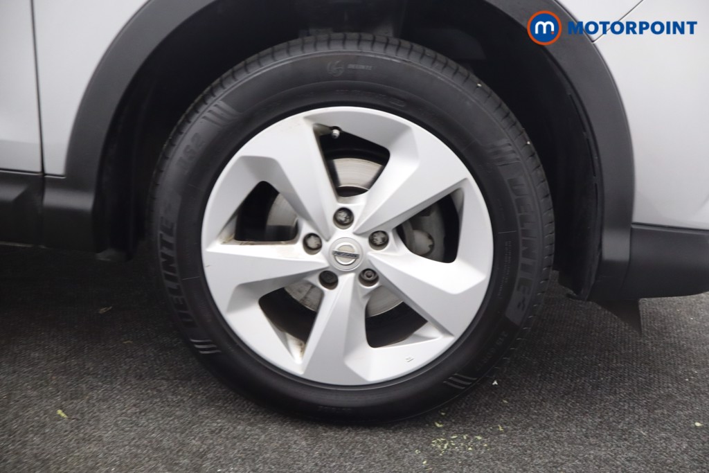 Nissan Qashqai Acenta Premium Manual Petrol SUV - Stock Number (1664984) - 27th supplementary image