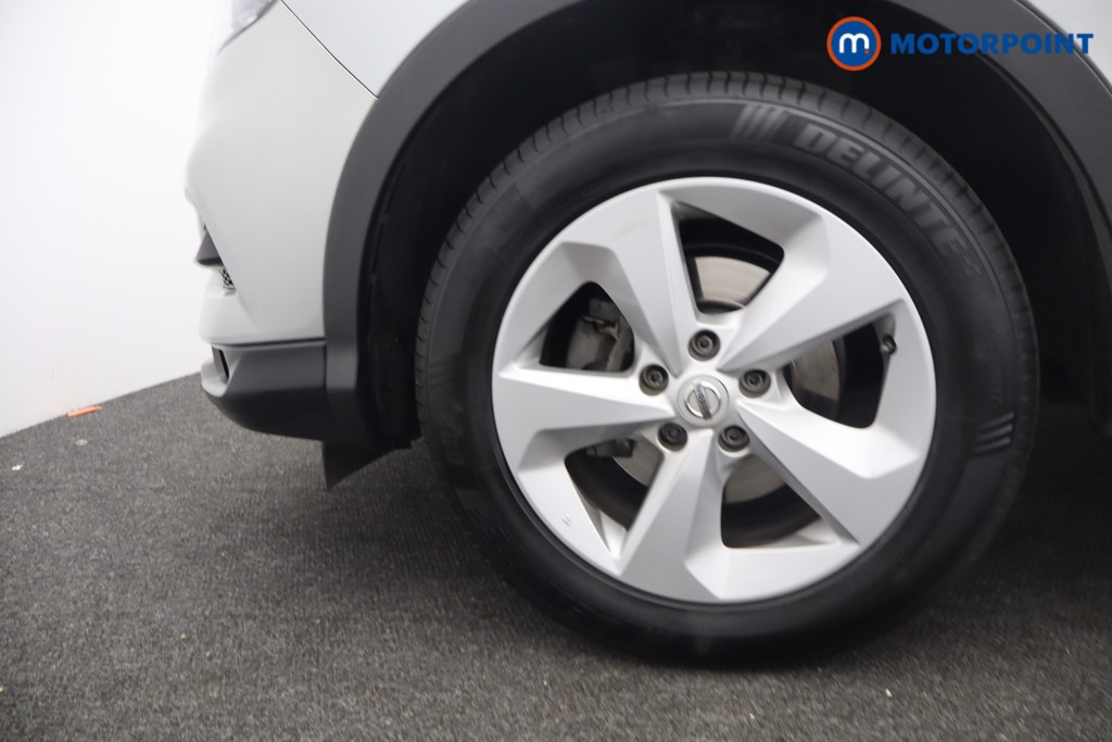 Nissan Qashqai Acenta Premium Manual Petrol SUV - Stock Number (1664984) - 28th supplementary image