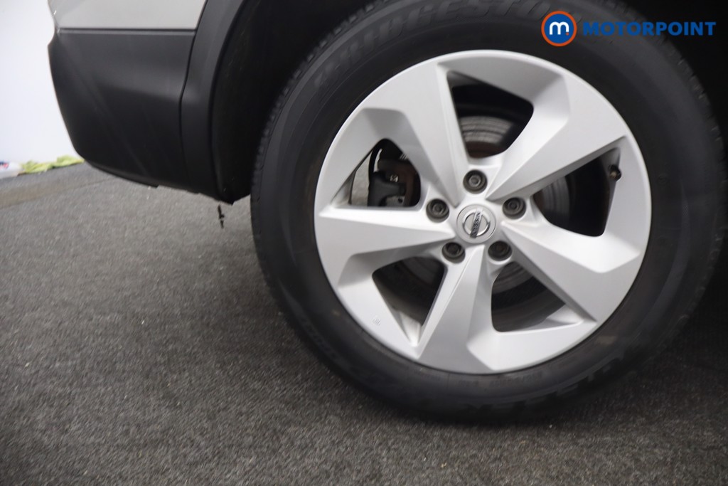Nissan Qashqai Acenta Premium Manual Petrol SUV - Stock Number (1664984) - 30th supplementary image