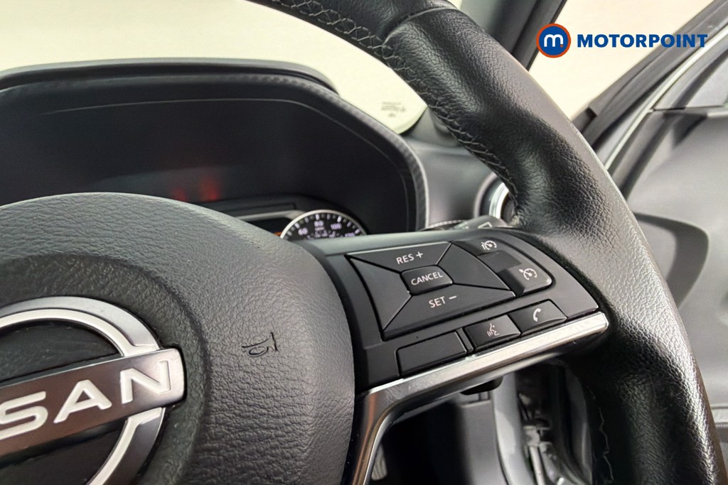 Nissan Juke N-Connecta Automatic Petrol SUV - Stock Number (1665101) - 4th supplementary image