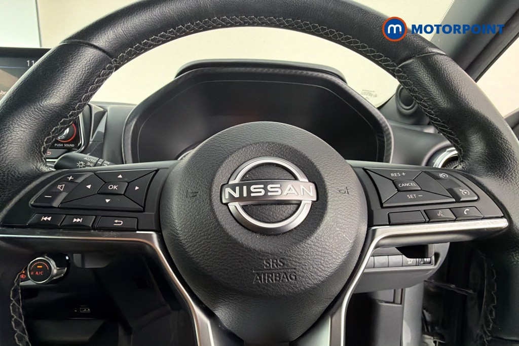Nissan Juke N-Connecta Automatic Petrol SUV - Stock Number (1665101) - 5th supplementary image