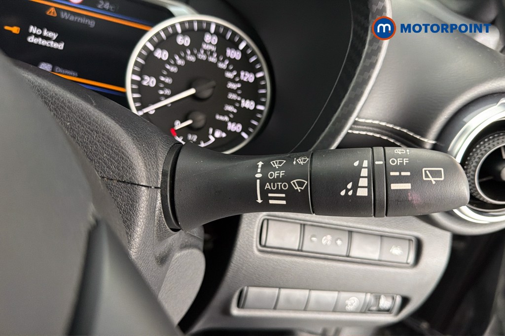 Nissan Juke N-Connecta Automatic Petrol SUV - Stock Number (1665101) - 7th supplementary image