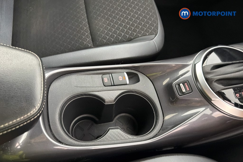 Nissan Juke N-Connecta Automatic Petrol SUV - Stock Number (1665101) - 16th supplementary image