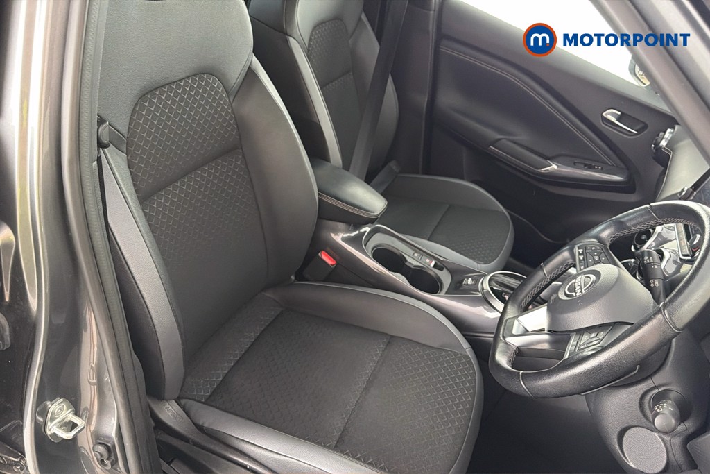 Nissan Juke N-Connecta Automatic Petrol SUV - Stock Number (1665101) - 22nd supplementary image
