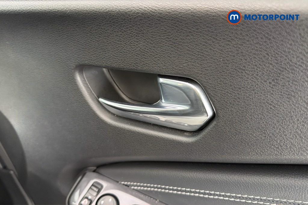 Nissan Juke N-Connecta Automatic Petrol SUV - Stock Number (1665101) - 42nd supplementary image