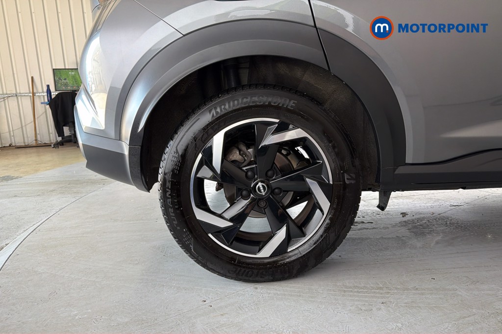 Nissan Juke N-Connecta Automatic Petrol SUV - Stock Number (1665101) - 49th supplementary image