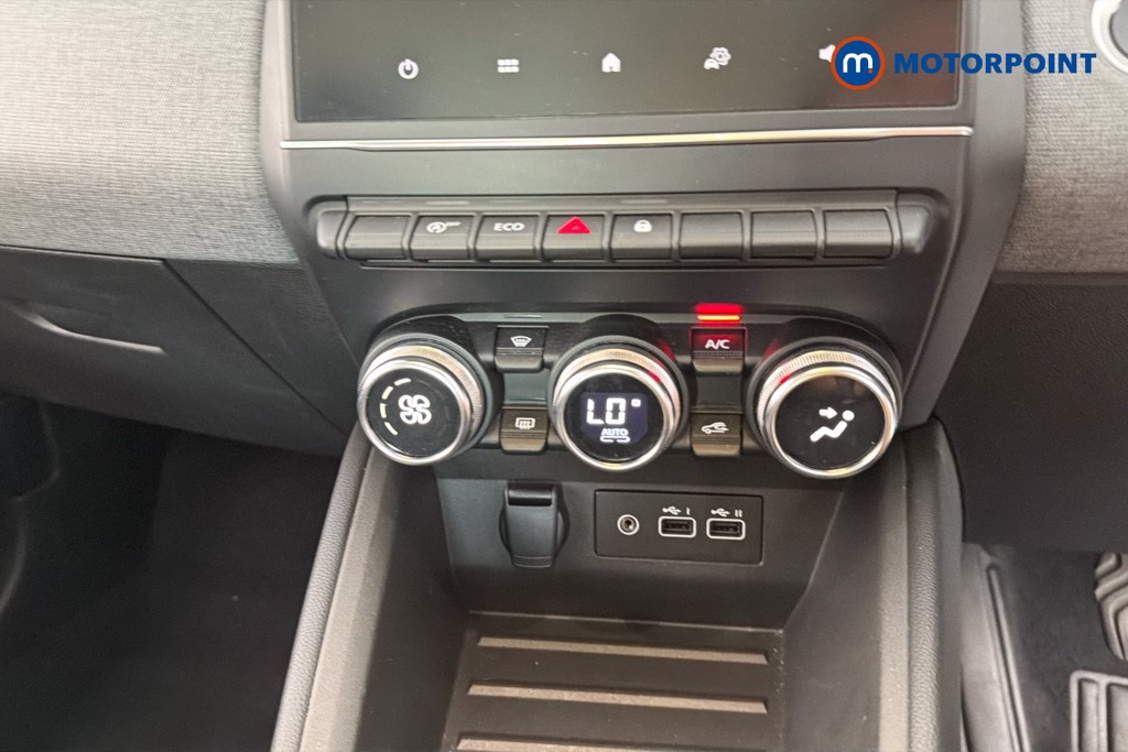 Renault Clio Evolution Manual Petrol Hatchback - Stock Number (1665114) - 12th supplementary image