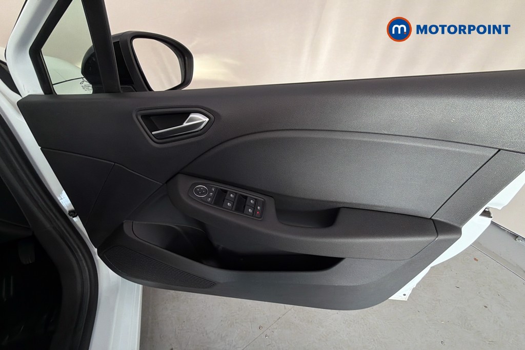 Renault Clio Evolution Manual Petrol Hatchback - Stock Number (1665114) - 19th supplementary image