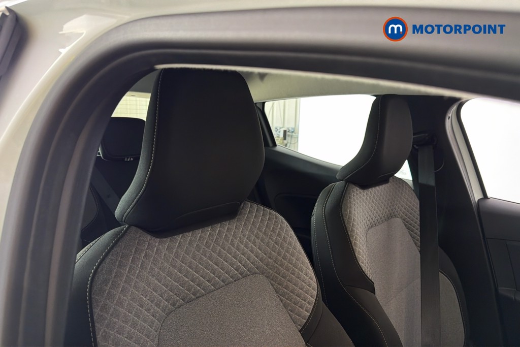 Renault Clio Evolution Manual Petrol Hatchback - Stock Number (1665114) - 23rd supplementary image
