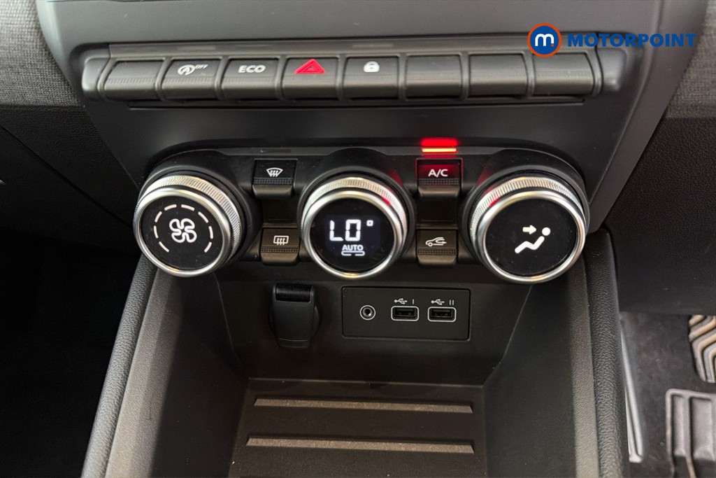 Renault Clio Evolution Manual Petrol Hatchback - Stock Number (1665131) - 12th supplementary image
