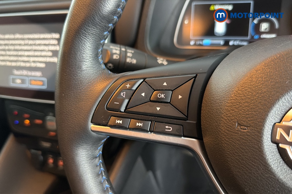 Nissan Leaf N-Connecta Automatic Electric Hatchback - Stock Number (1665137) - 4th supplementary image
