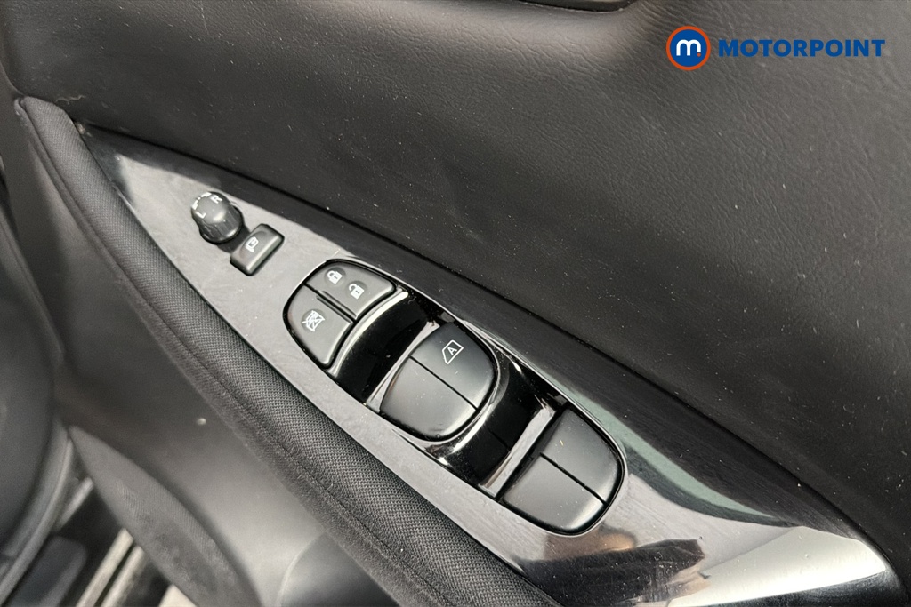 Nissan Leaf N-Connecta Automatic Electric Hatchback - Stock Number (1665137) - 19th supplementary image