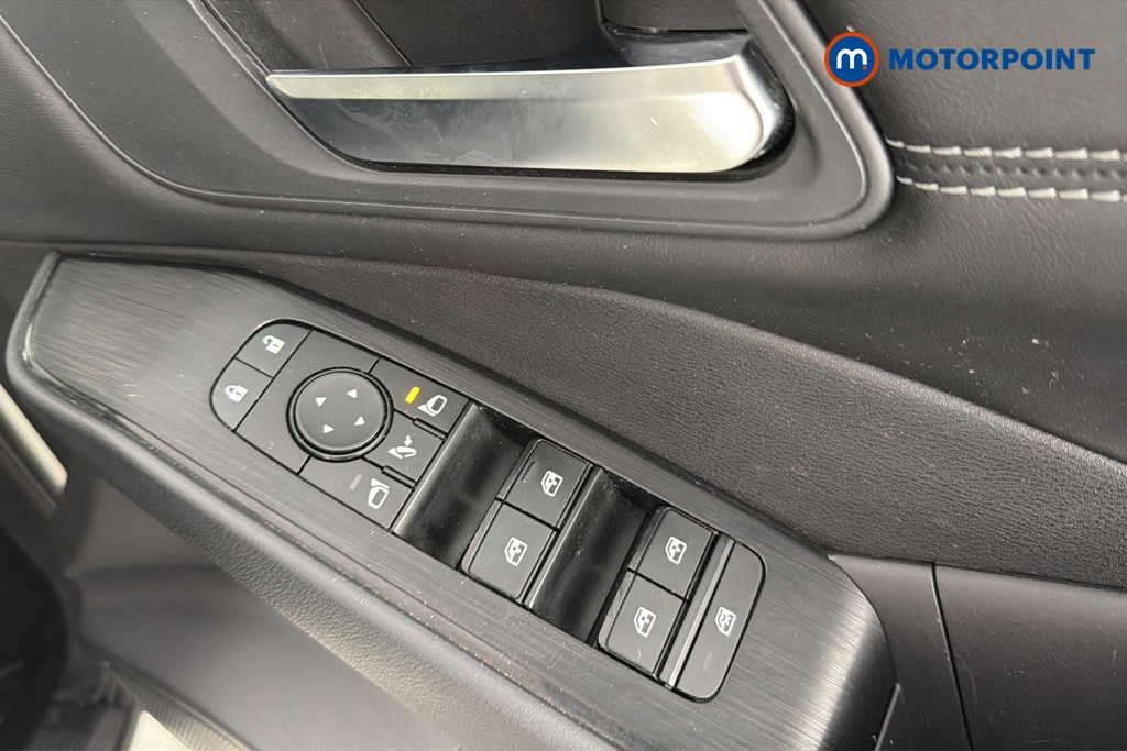 Nissan Qashqai Acenta Premium Automatic Petrol SUV - Stock Number (1665309) - 19th supplementary image