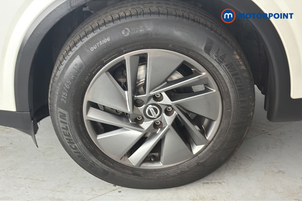 Nissan Qashqai Acenta Premium Automatic Petrol SUV - Stock Number (1665309) - 44th supplementary image