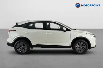 Nissan Qashqai Acenta Premium Automatic Petrol SUV - Stock Number (1665309) - Passenger side