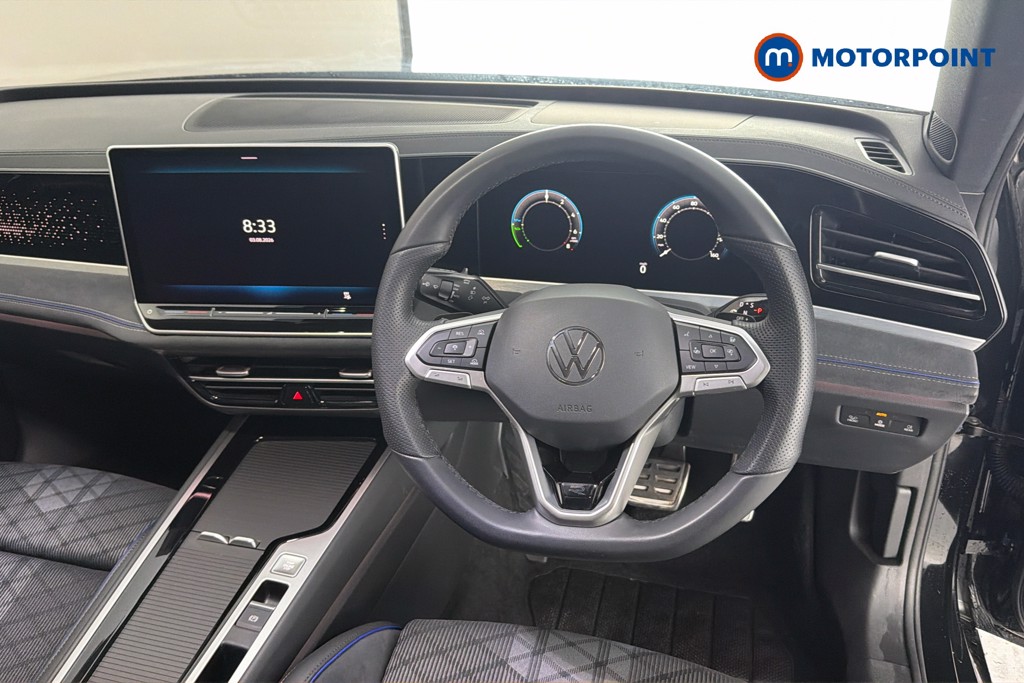 Volkswagen Passat R-Line Automatic Petrol Plug-In Hybrid Estate - Stock Number (1665416) - 2nd supplementary image