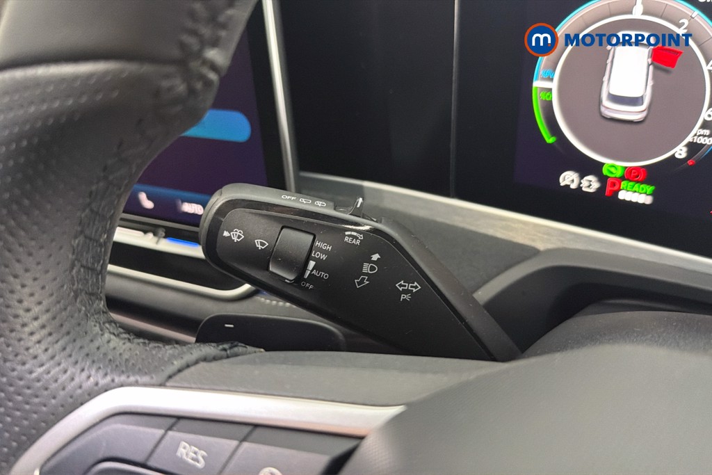 Volkswagen Passat R-Line Automatic Petrol Plug-In Hybrid Estate - Stock Number (1665416) - 6th supplementary image
