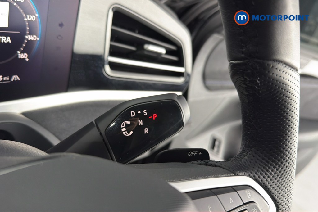 Volkswagen Passat R-Line Automatic Petrol Plug-In Hybrid Estate - Stock Number (1665416) - 7th supplementary image