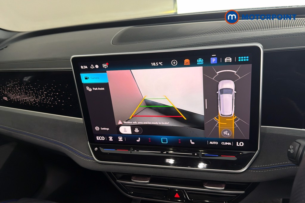 Volkswagen Passat R-Line Automatic Petrol Plug-In Hybrid Estate - Stock Number (1665416) - 13th supplementary image