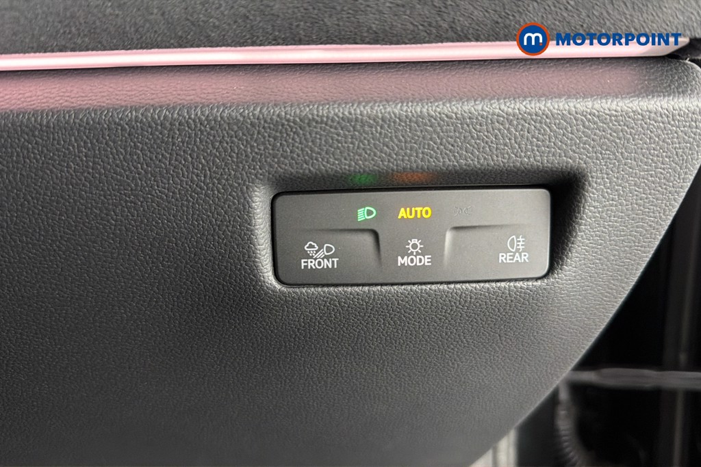 Volkswagen Passat R-Line Automatic Petrol Plug-In Hybrid Estate - Stock Number (1665416) - 18th supplementary image