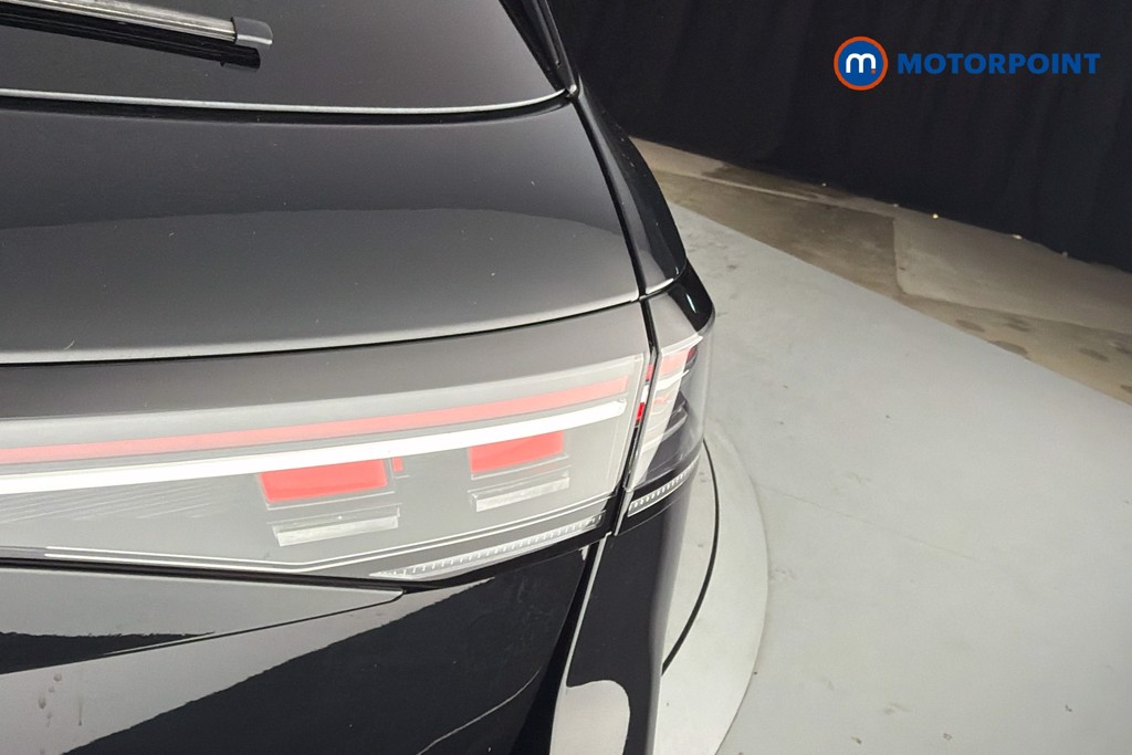 Volkswagen Passat R-Line Automatic Petrol Plug-In Hybrid Estate - Stock Number (1665416) - 38th supplementary image