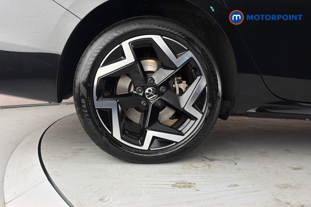 Volkswagen Passat R-Line Automatic Petrol Plug-In Hybrid Estate - Stock Number (1665416) - 49th supplementary image