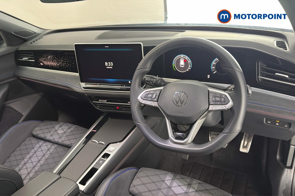 Volkswagen Passat R-Line Automatic Petrol Plug-In Hybrid Estate - Stock Number (1665416) - 1st supplementary image