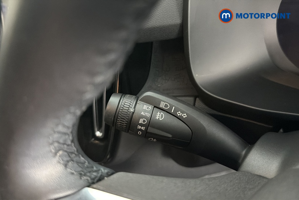 Volvo Xc40 Core Automatic Electric SUV - Stock Number (1665437) - 5th supplementary image