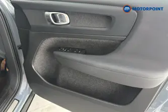 Volvo Xc40 Core Automatic Electric SUV - Stock Number (1665437) - 18th supplementary image