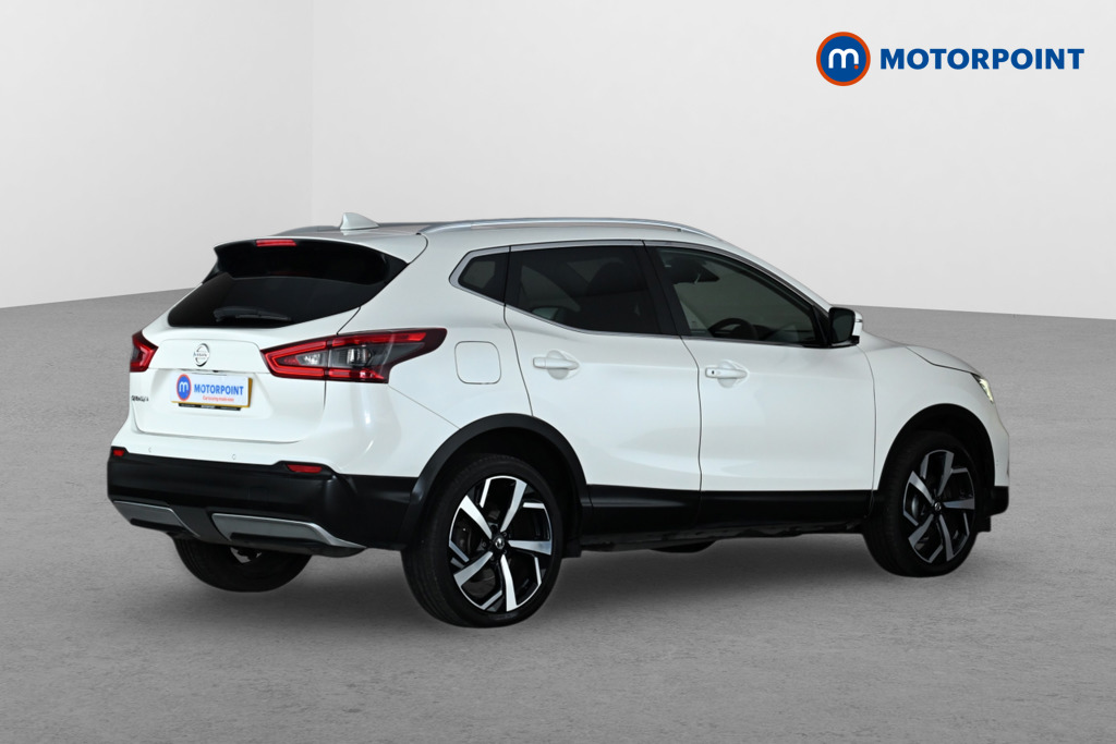 Nissan Qashqai Tekna Manual Petrol SUV - Stock Number (1665547) - Drivers side rear corner