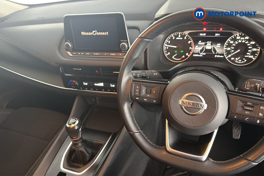 Nissan Qashqai Acenta Premium Manual Petrol SUV - Stock Number (1665607) - 1st supplementary image