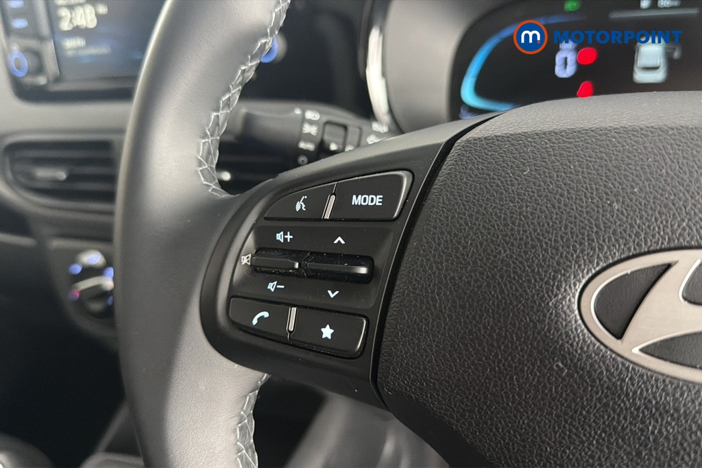 Hyundai I10 Advance Manual Petrol Hatchback - Stock Number (1666597) - 4th supplementary image
