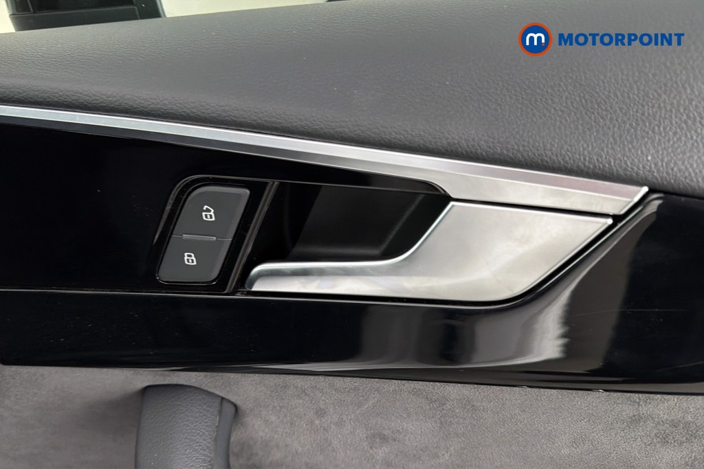 Audi A4 Black Edition Automatic Petrol Estate - Stock Number (1601094) - 42nd supplementary image