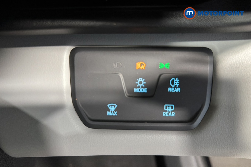 Ford Explorer Select Automatic Electric SUV - Stock Number (1646133) - 11th supplementary image