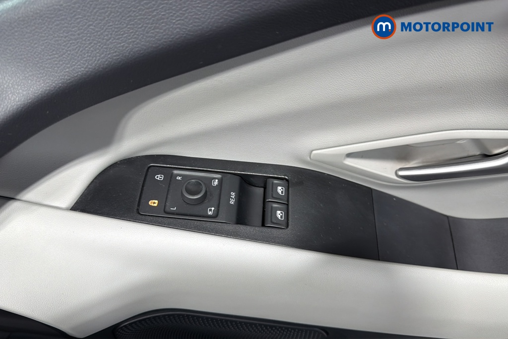 Ford Explorer Select Automatic Electric SUV - Stock Number (1646133) - 19th supplementary image