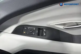 Ford Explorer Select Automatic Electric SUV - Stock Number (1646133) - 19th supplementary image