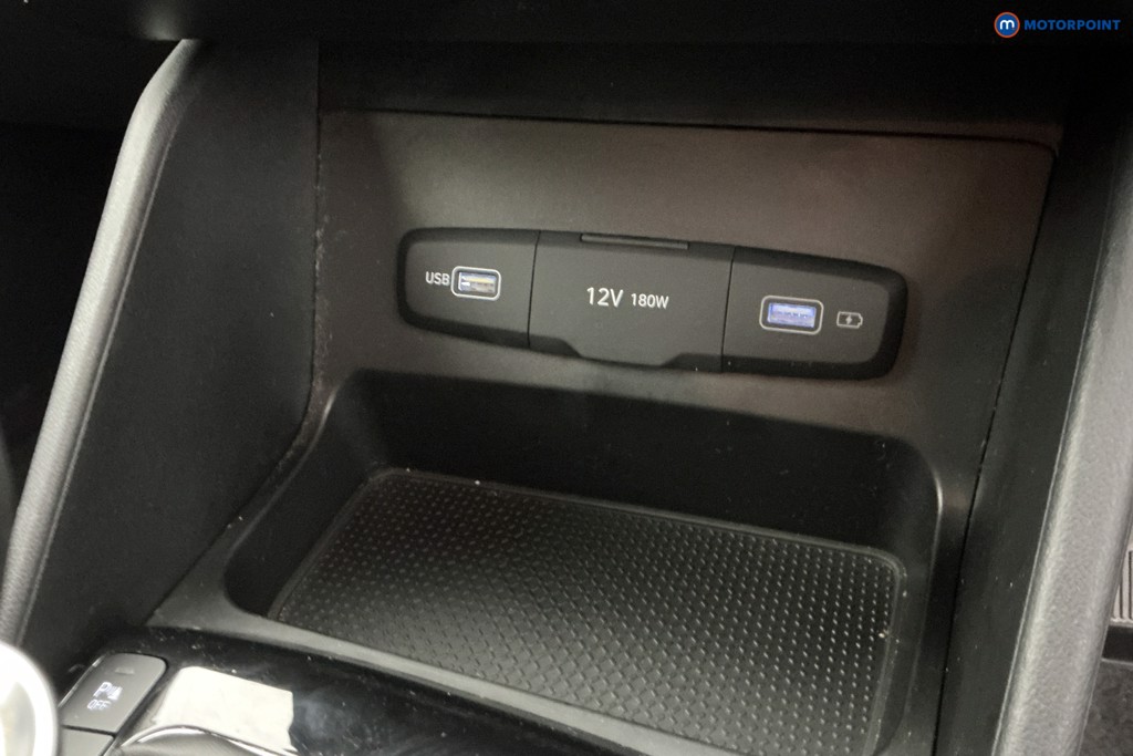 Hyundai Tucson Se Connect Manual Petrol SUV - Stock Number (1654666) - 16th supplementary image