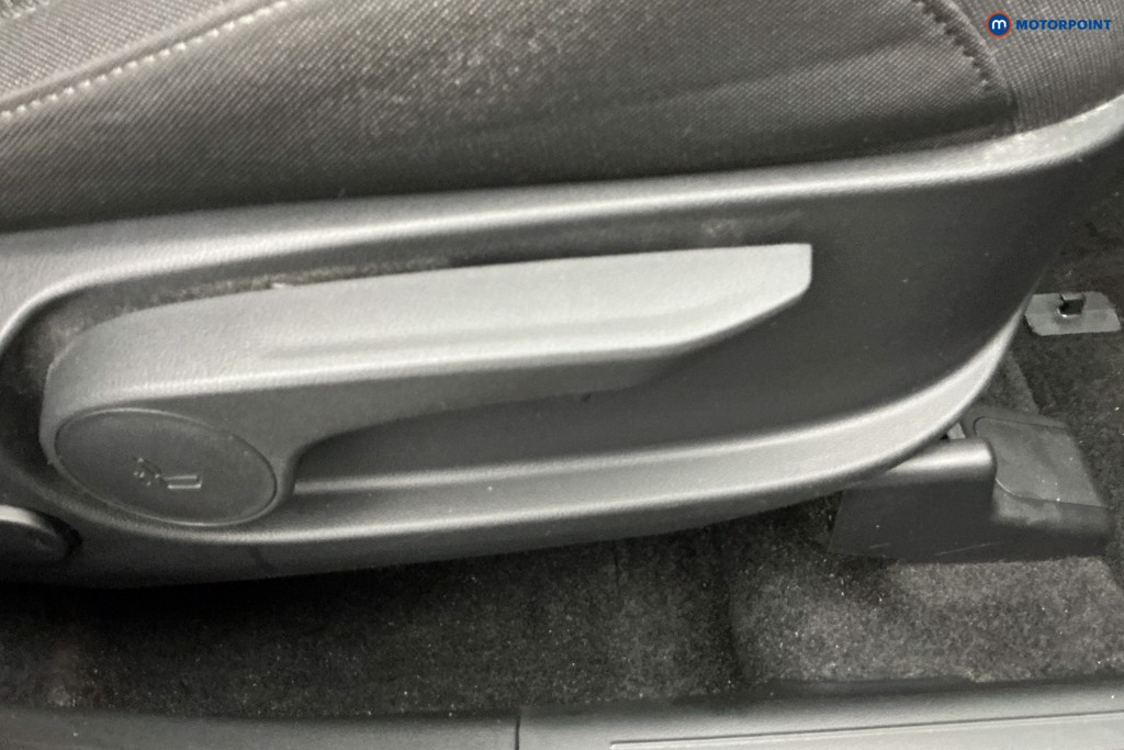 Hyundai Tucson Se Connect Manual Petrol SUV - Stock Number (1654666) - 22nd supplementary image