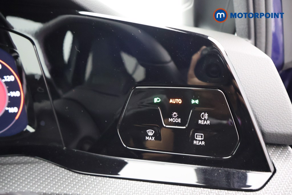 Volkswagen Golf R-Line Manual Petrol Hatchback - Stock Number (1655838) - 15th supplementary image