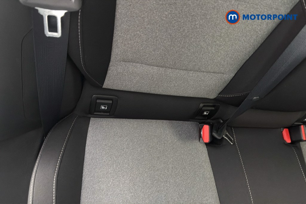 Renault Clio Evolution Manual Petrol Hatchback - Stock Number (1655951) - 29th supplementary image