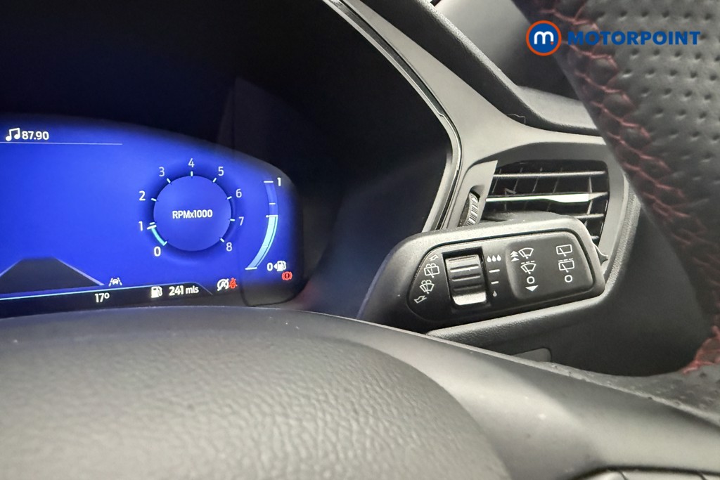 Ford Kuga Black Package Edition Manual Petrol SUV - Stock Number (1657016) - 15th supplementary image