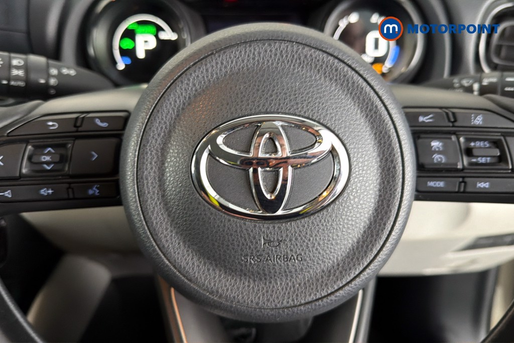 Toyota Yaris Excel Automatic Petrol-Electric Hybrid Hatchback - Stock Number (1658360) - 5th supplementary image