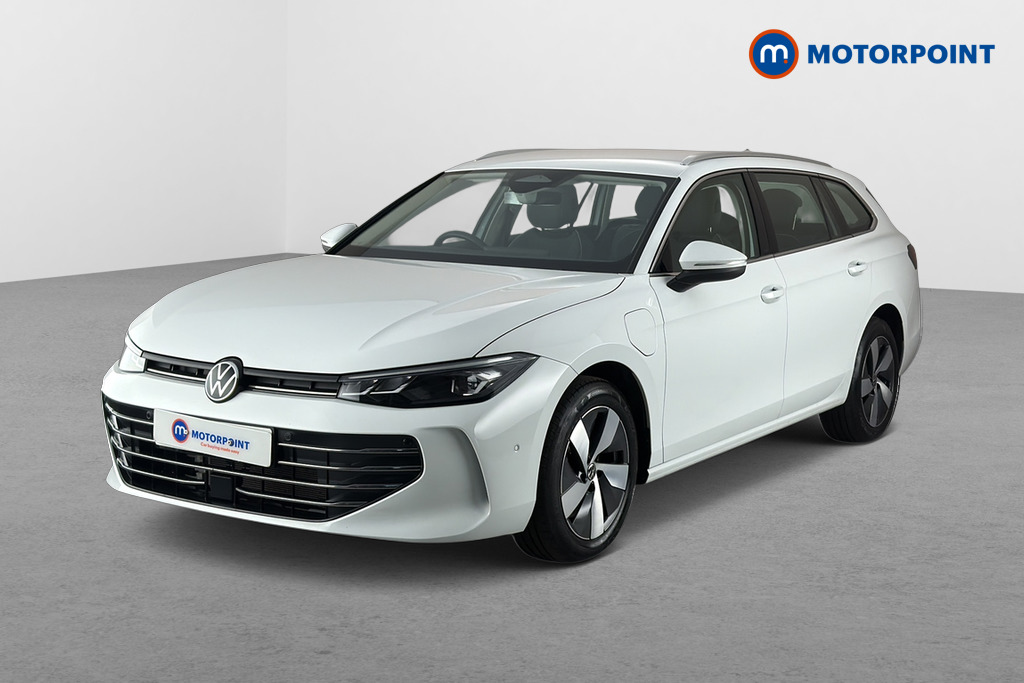 Volkswagen Passat Life Automatic Petrol Plug-In Hybrid Estate - Stock Number (1658411) - Passenger side front corner