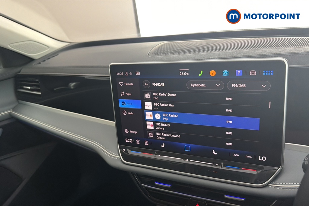 Volkswagen Passat Life Automatic Petrol Plug-In Hybrid Estate - Stock Number (1658411) - 7th supplementary image