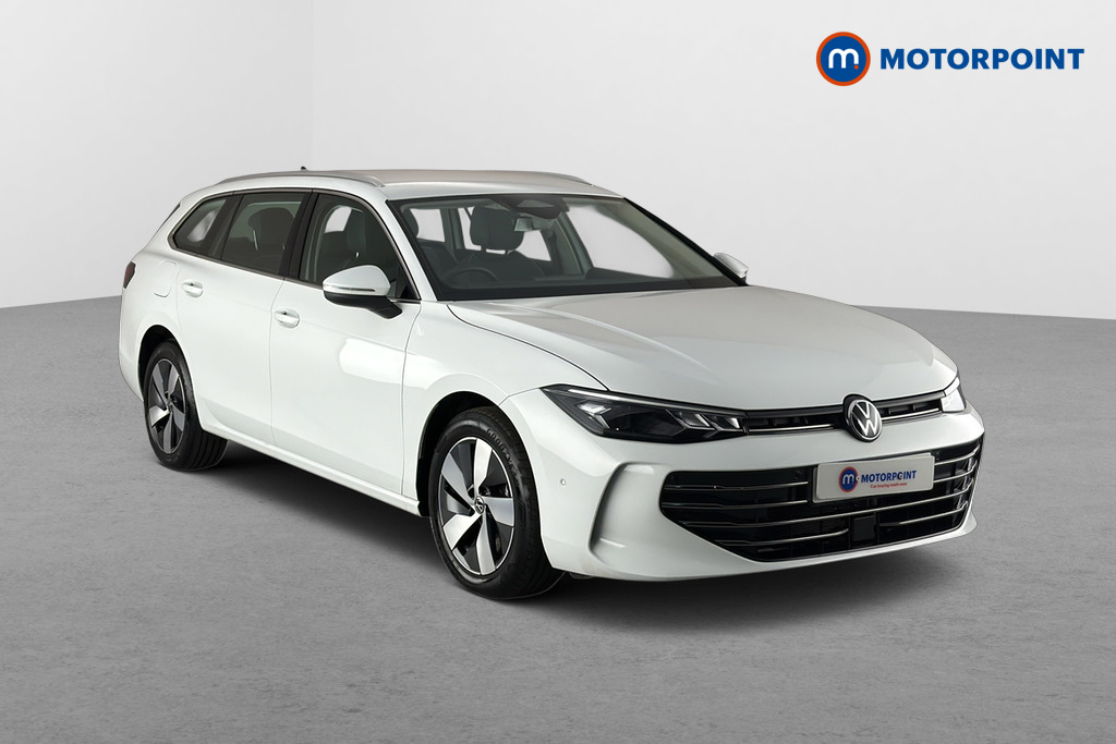 Volkswagen Passat Life Automatic Petrol Plug-In Hybrid Estate - Stock Number (1658411) - Drivers side front corner