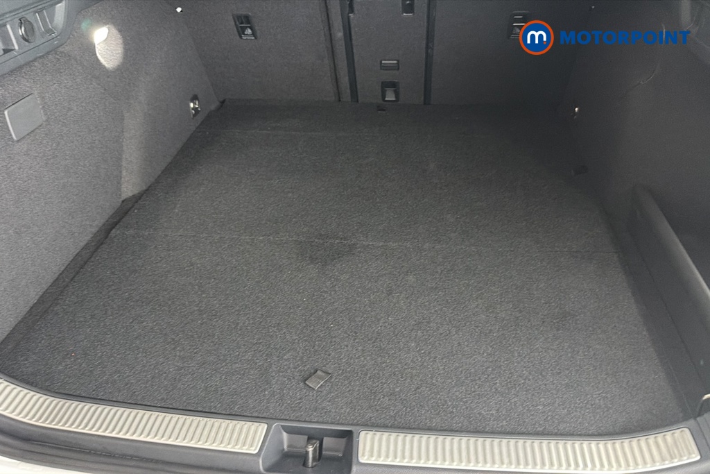 Volkswagen Passat Life Automatic Petrol Plug-In Hybrid Estate - Stock Number (1658411) - 30th supplementary image